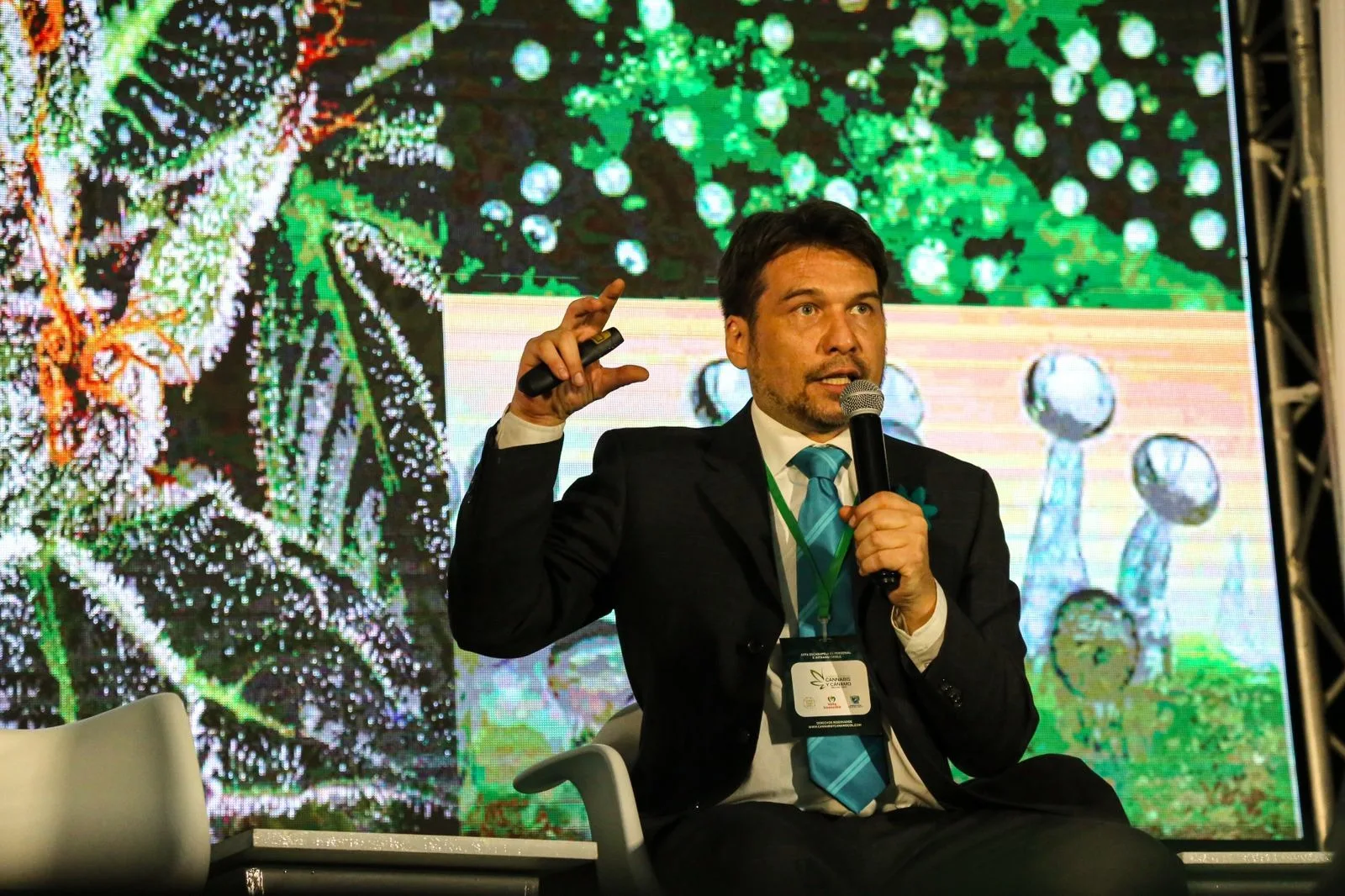 Dr. Andrés Daniel Archer Juri